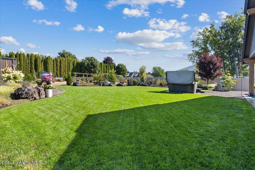 145 E HANLEY AVENUE Dalton Gardens, ID 83815