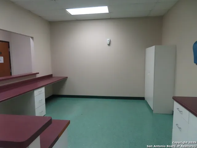 2614 W Commerce #300 San Antonio, TX 78207