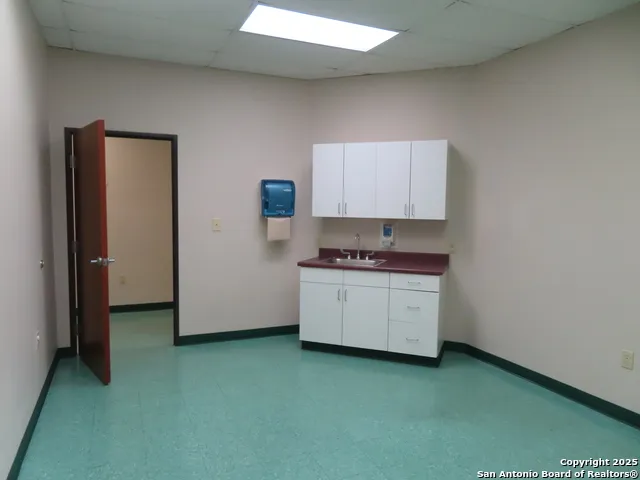 2614 W Commerce #300 San Antonio, TX 78207