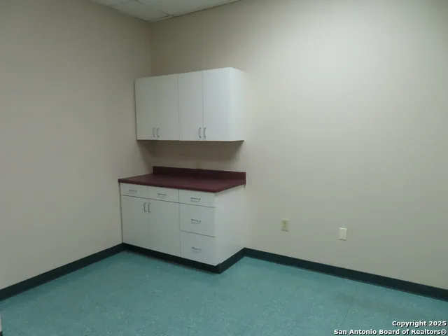 2614 W Commerce #300 San Antonio, TX 78207