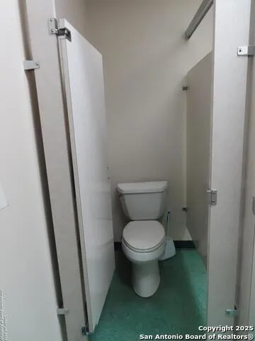 2614 W Commerce #300 San Antonio, TX 78207