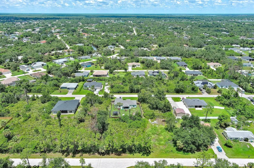 11944 Brookside Ave Port Charlotte, FL 33981