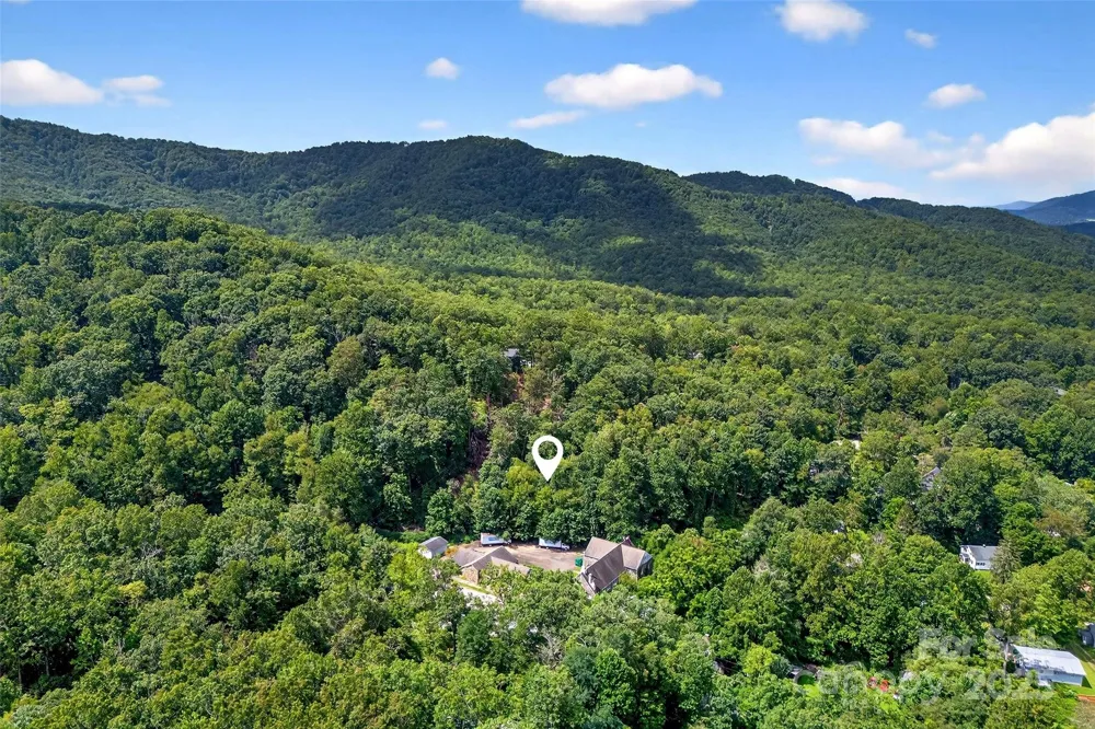 99999 Yates Avenue Black Mountain, NC 28711