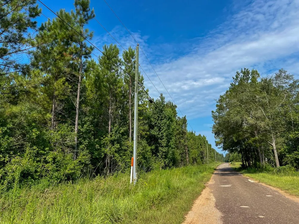 2 County Road 1325 Warren, TX 77664