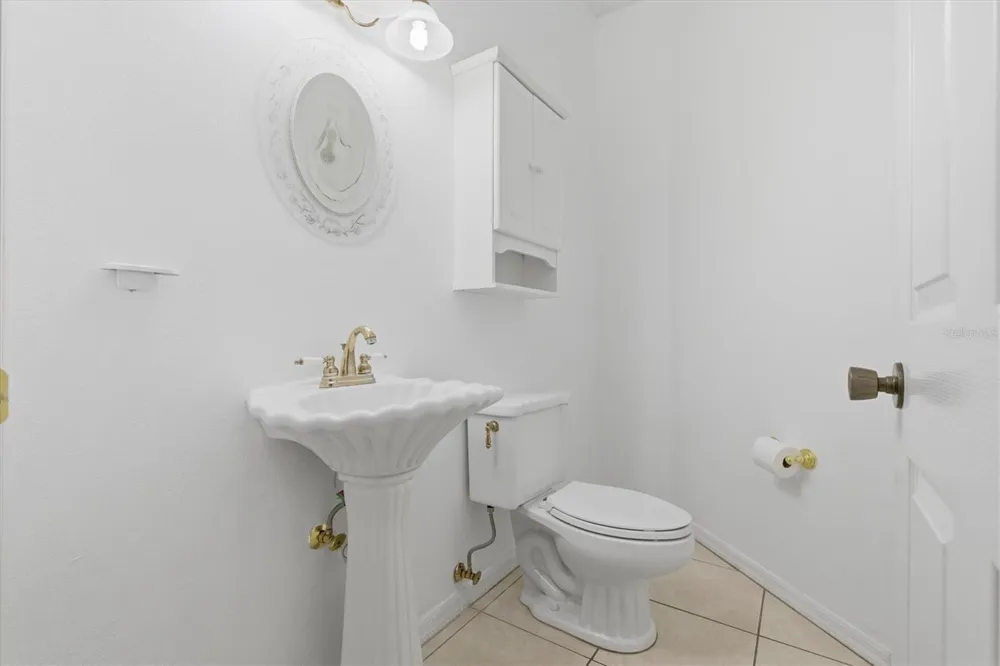 2328 WARWICK DRIVE Oldsmar, FL 34677