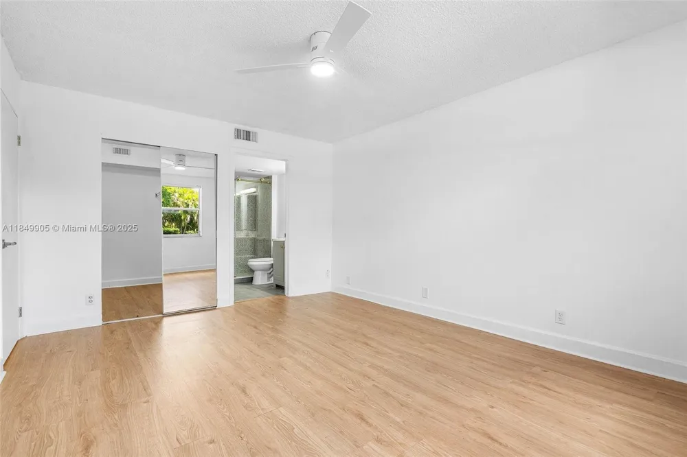 8721 Wiles Rd #105 Coral Springs, FL 33067