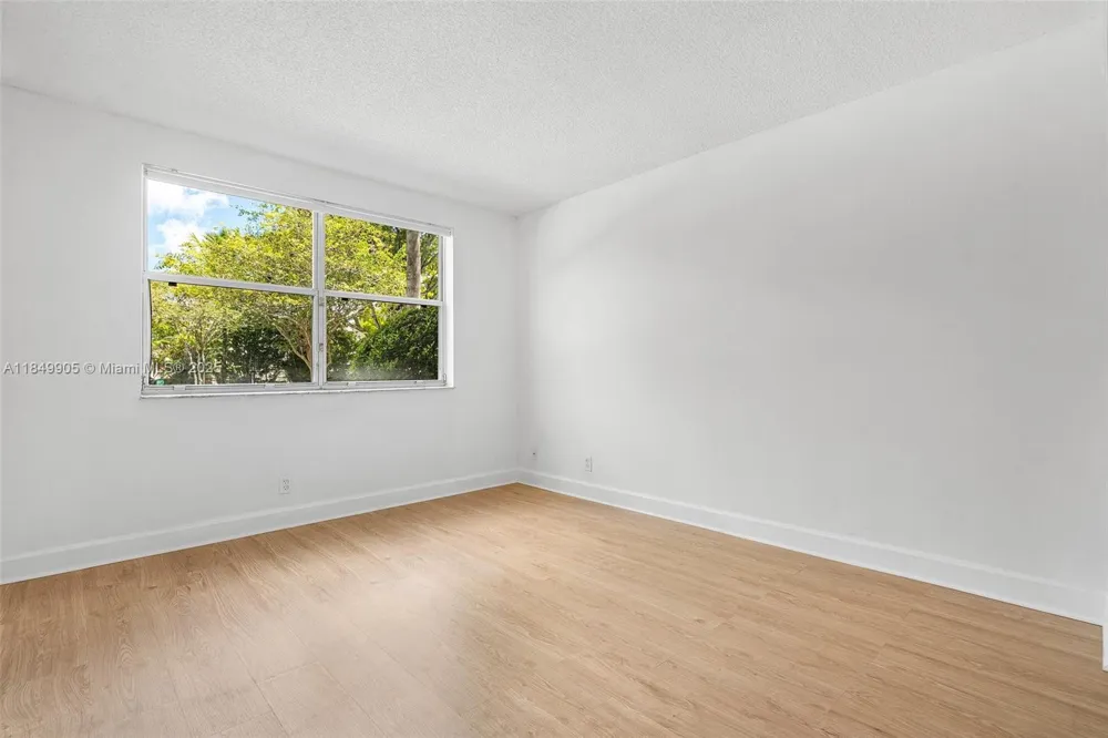 8721 Wiles Rd #105 Coral Springs, FL 33067