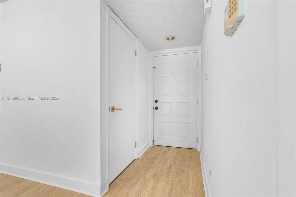 8721 Wiles Rd #105 Coral Springs, FL 33067