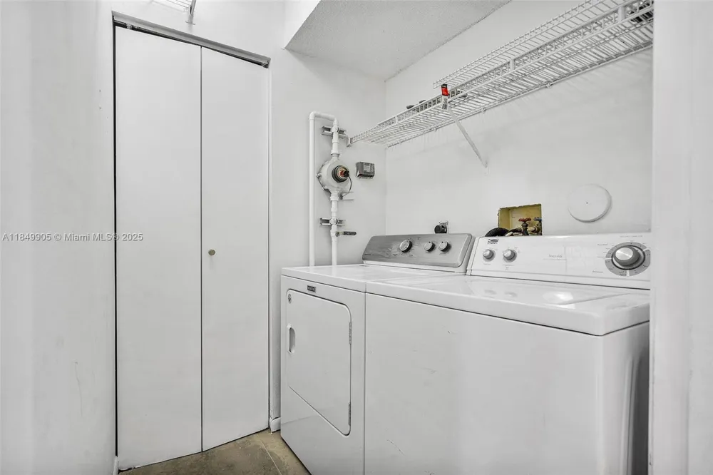 8721 Wiles Rd #105 Coral Springs, FL 33067