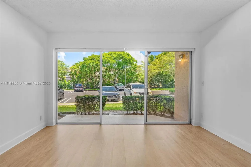 8721 Wiles Rd #105 Coral Springs, FL 33067