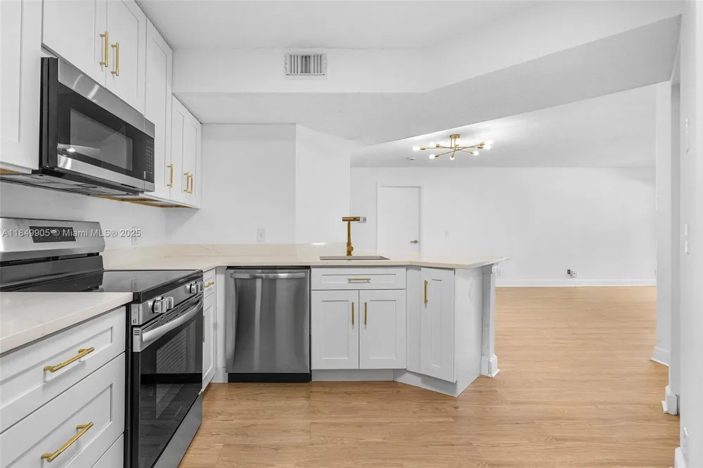 8721 Wiles Rd #105 Coral Springs, FL 33067