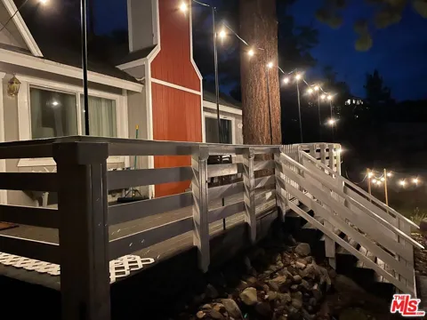 2337 Lookout Drive