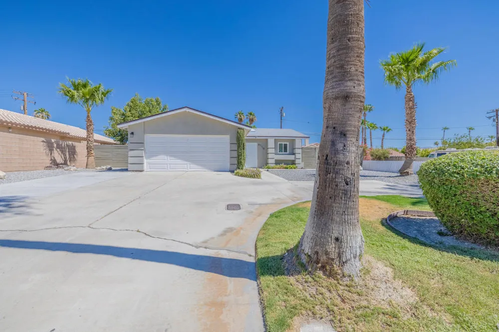 67710 Vista Chino Cathedral City, CA 92234