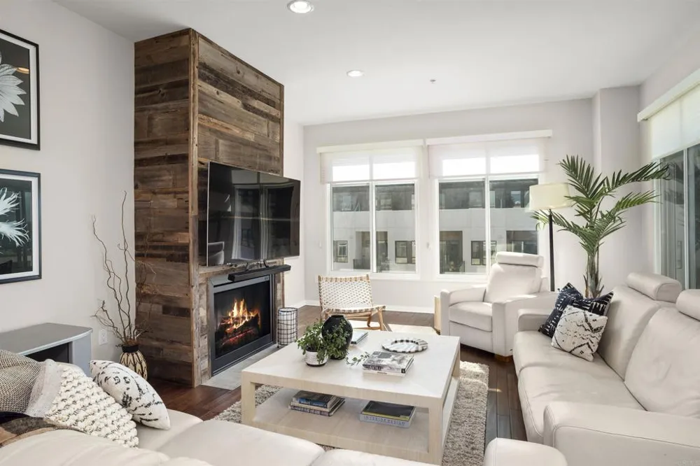 301 Mission Avenue #605 Oceanside, CA 92054