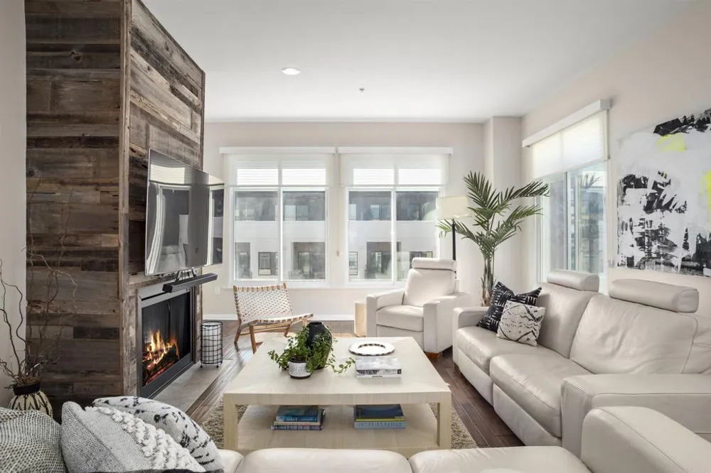 301 Mission Avenue #605 Oceanside, CA 92054