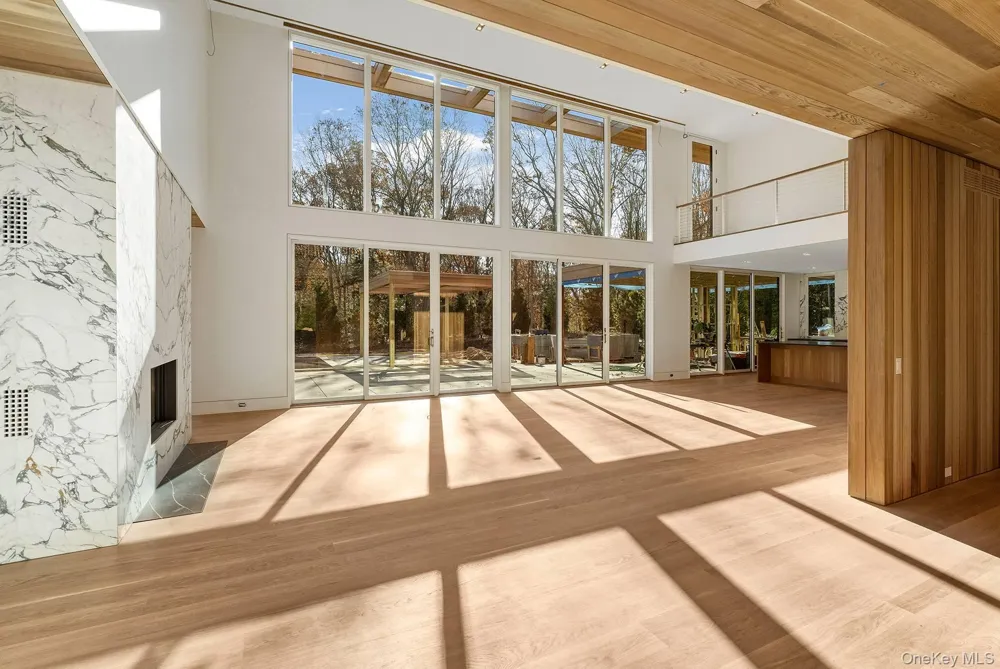 16 Arbor Path Amagansett, NY 11930