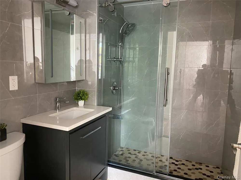 65-18 AUSTIN ST AUSTIN ST #8A Rego Park, NY 11374