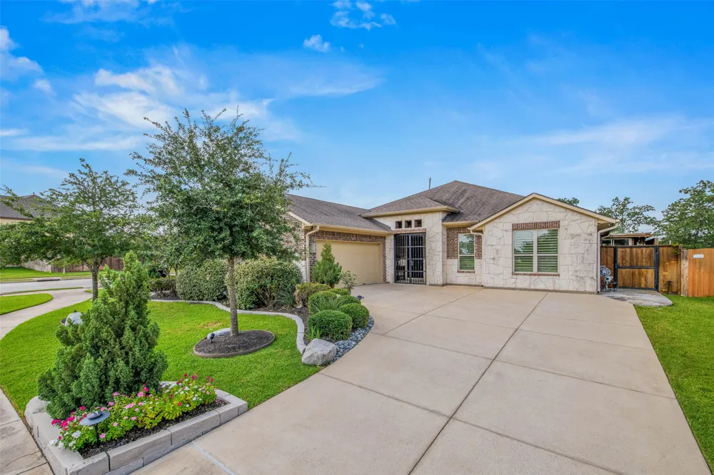 4001 Dunlap Loop College Station, TX 77845