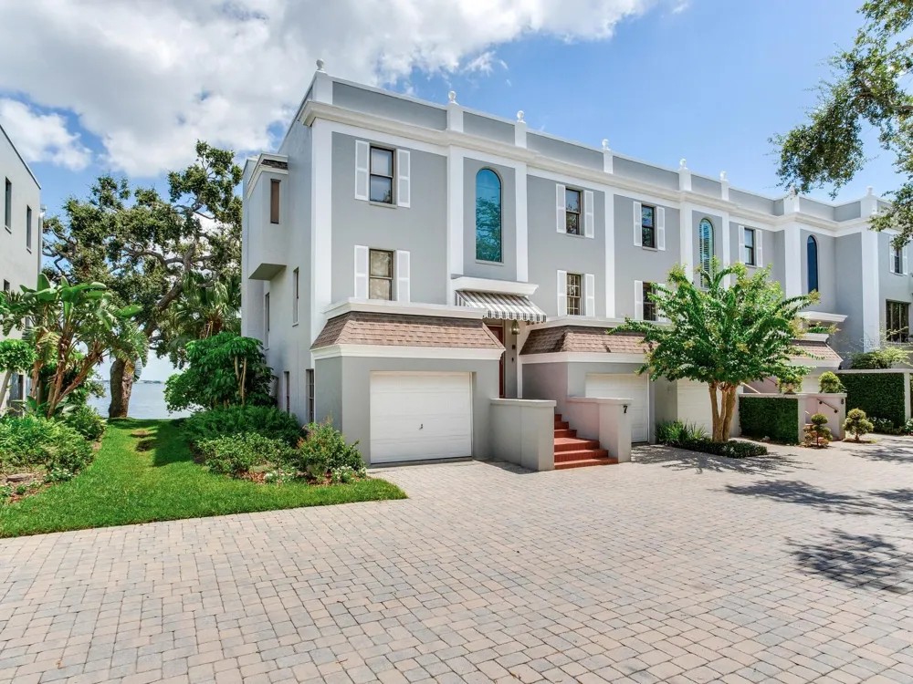 5010 BAYSHORE BOULEVARD #7 Tampa, FL 33611