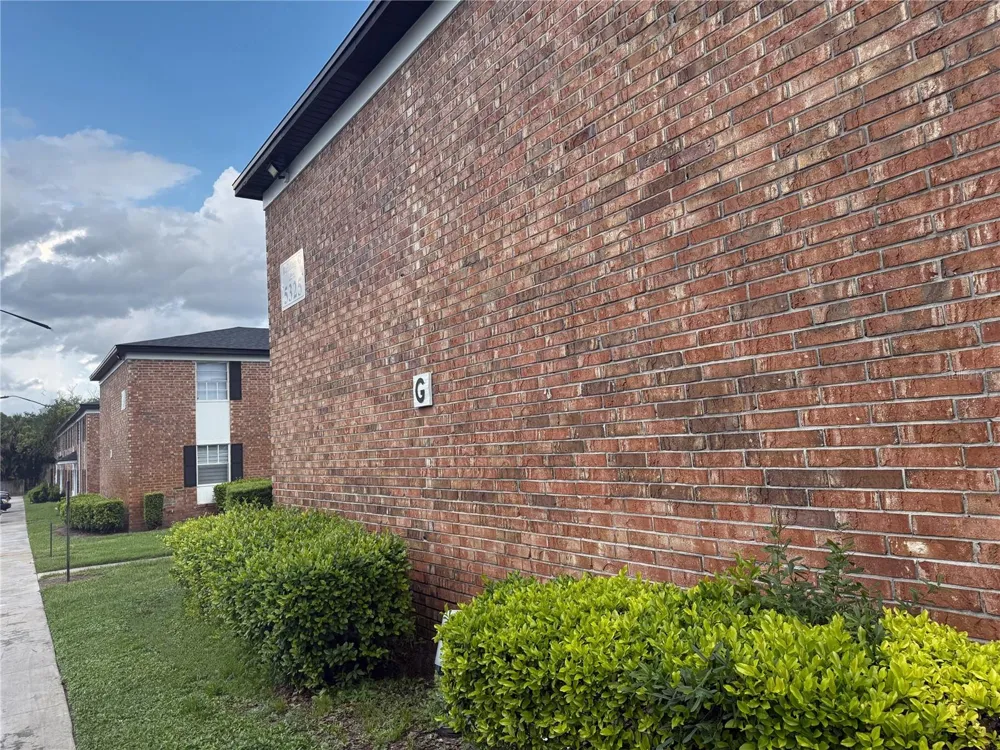 5325 CURRY FORD ROAD #G202 Orlando, FL 32812