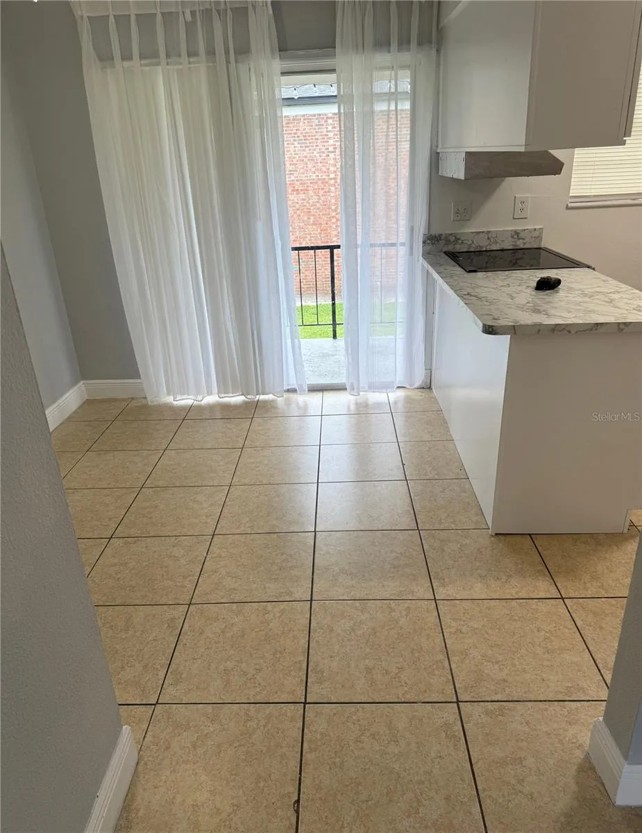 5325 CURRY FORD ROAD #G202 Orlando, FL 32812