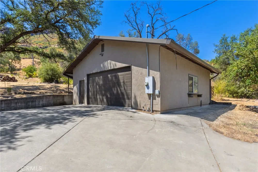 1926 Honey Run Road Chico, CA 95928