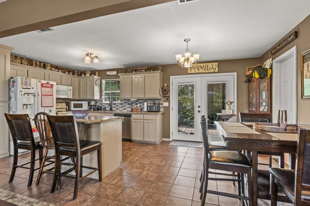 509 County Road 1309 Pittsburg, TX 75686