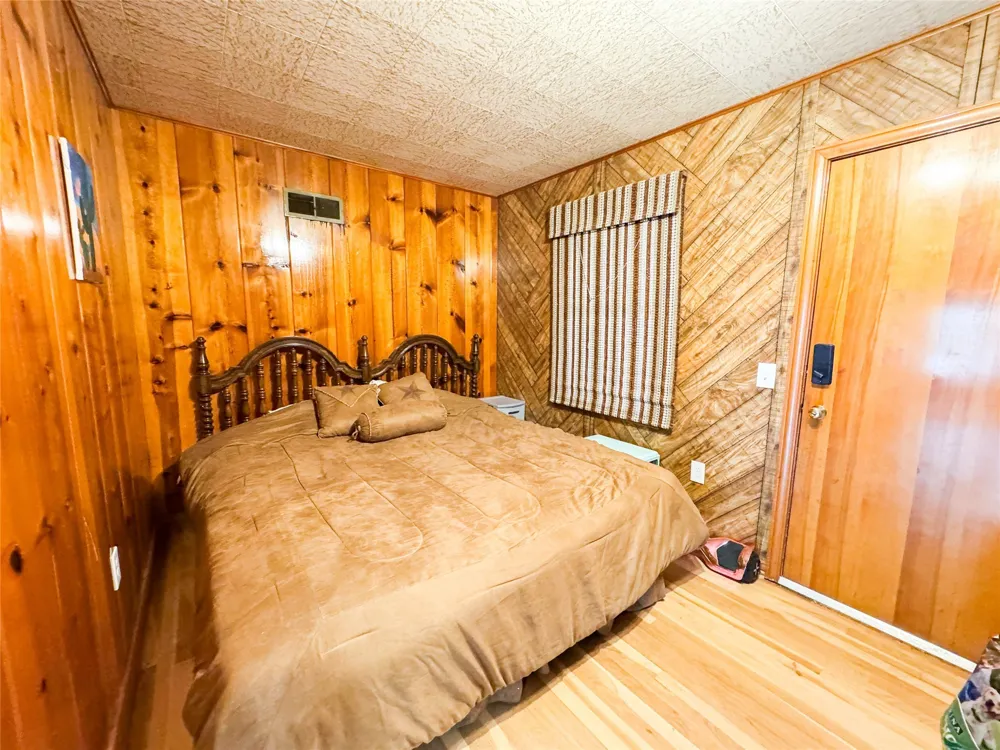 1303 Grand Central Avenue O'Brien, TX 79539