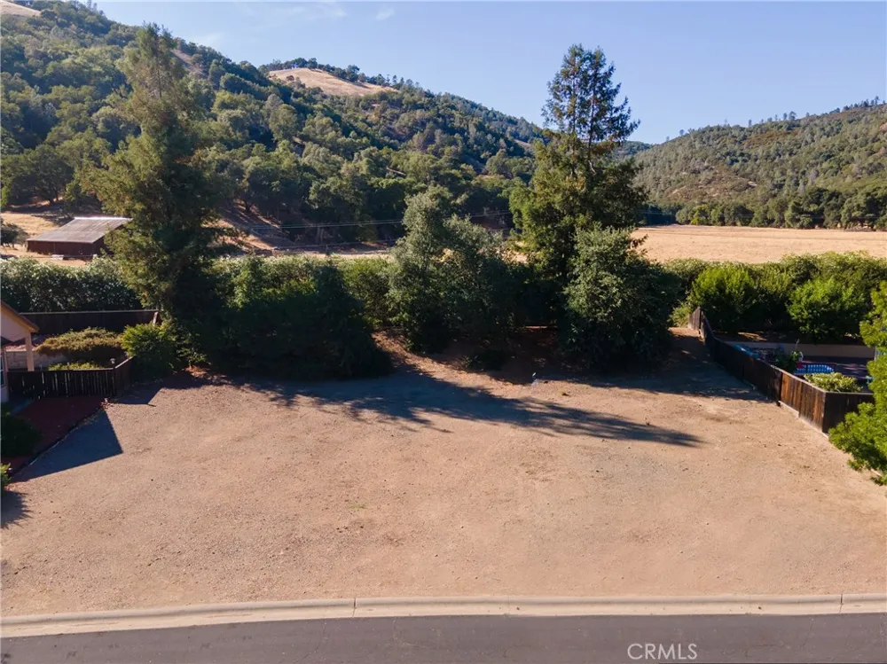 8336 Paradise Valley Boulevard Lucerne, CA 95458