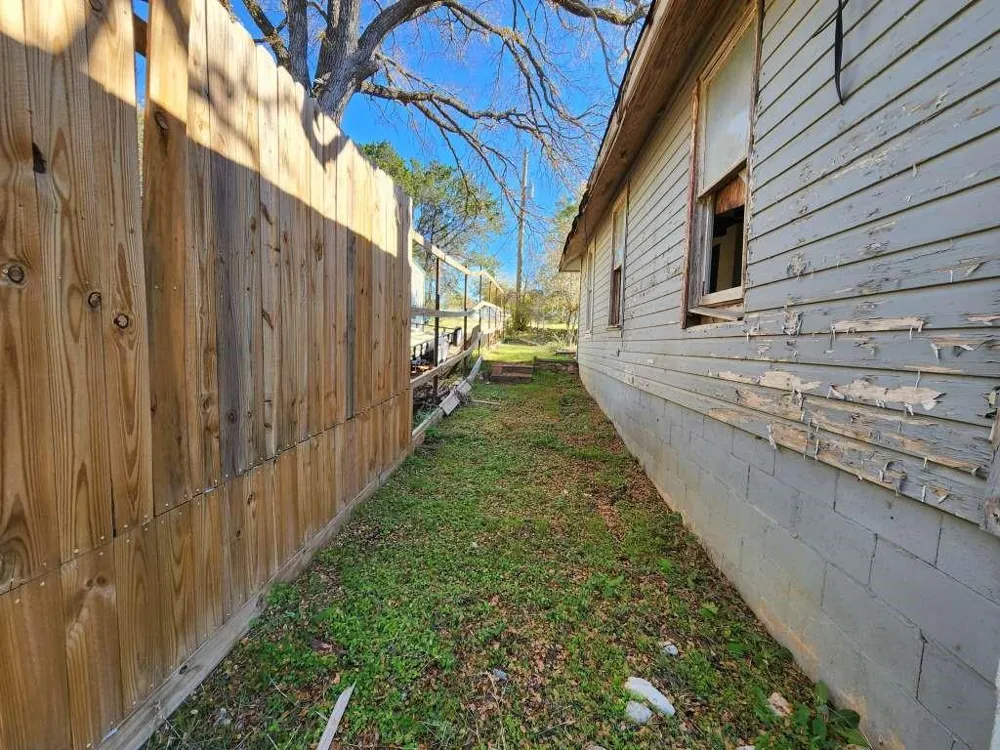 296 Live Oak Loop Whitney, TX 76692