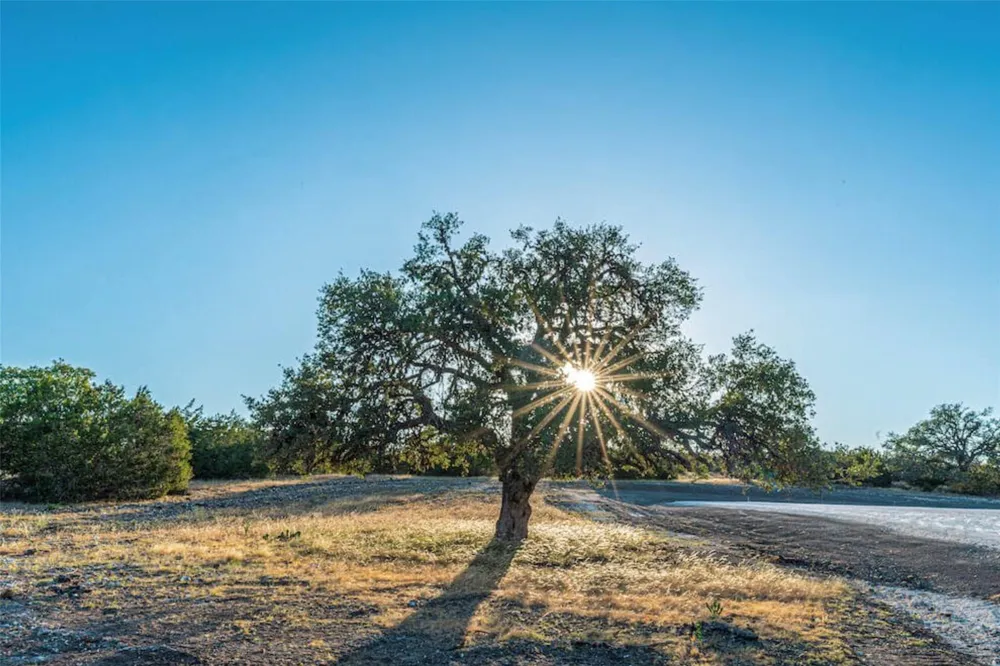 32 Buckskin Path Fredericksburg, TX 78624