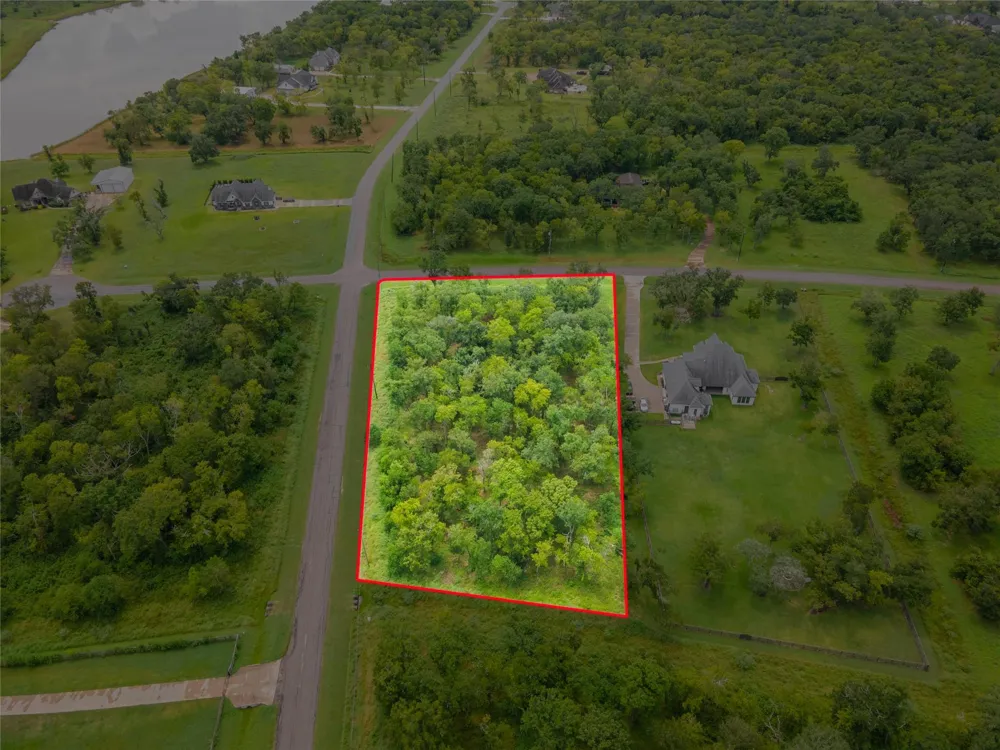 3002 Bayou View Court Richwood, TX 77515