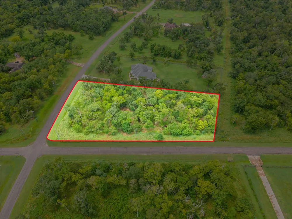 3002 Bayou View Court Richwood, TX 77515