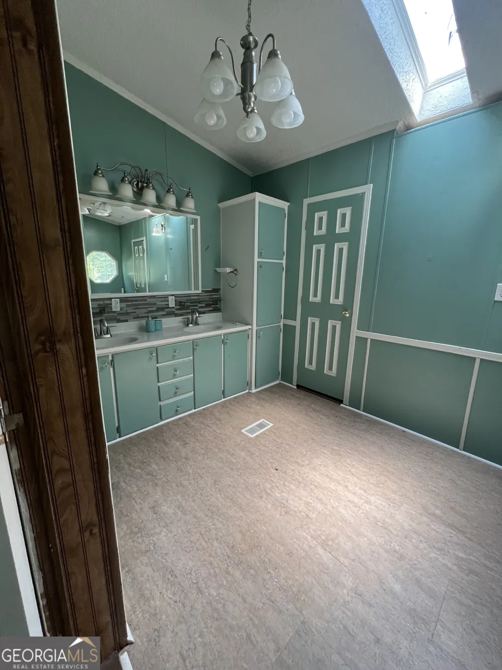 905 Natures TRL Forsyth, GA 31029