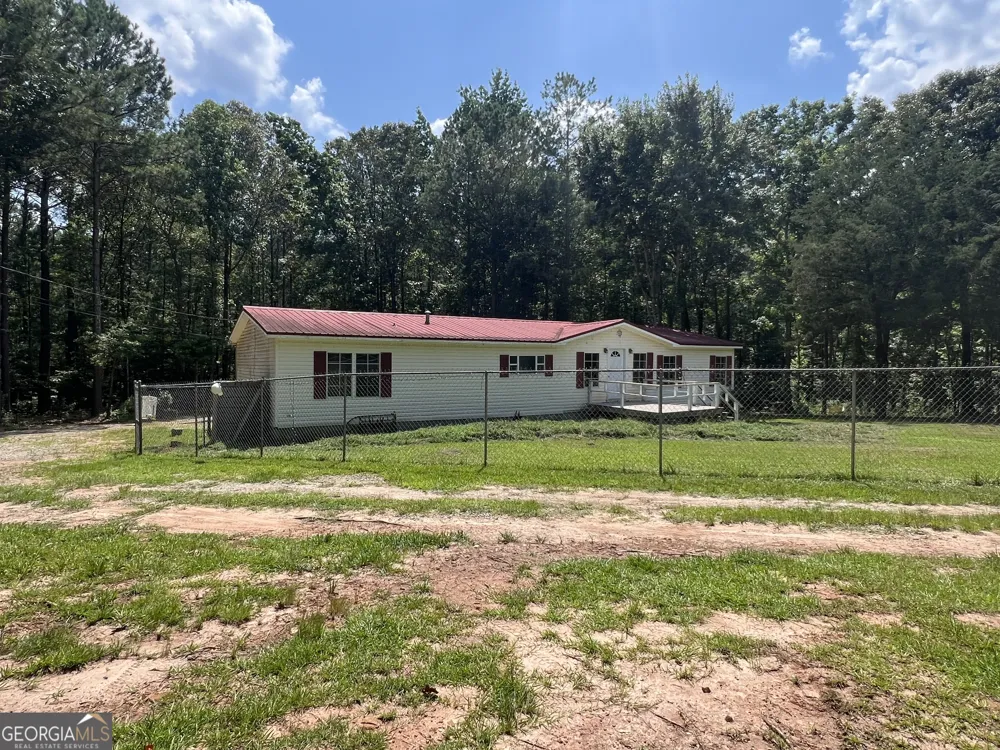 905 Natures TRL Forsyth, GA 31029