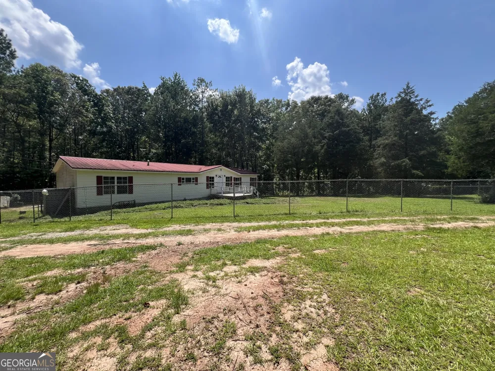 905 Natures TRL Forsyth, GA 31029