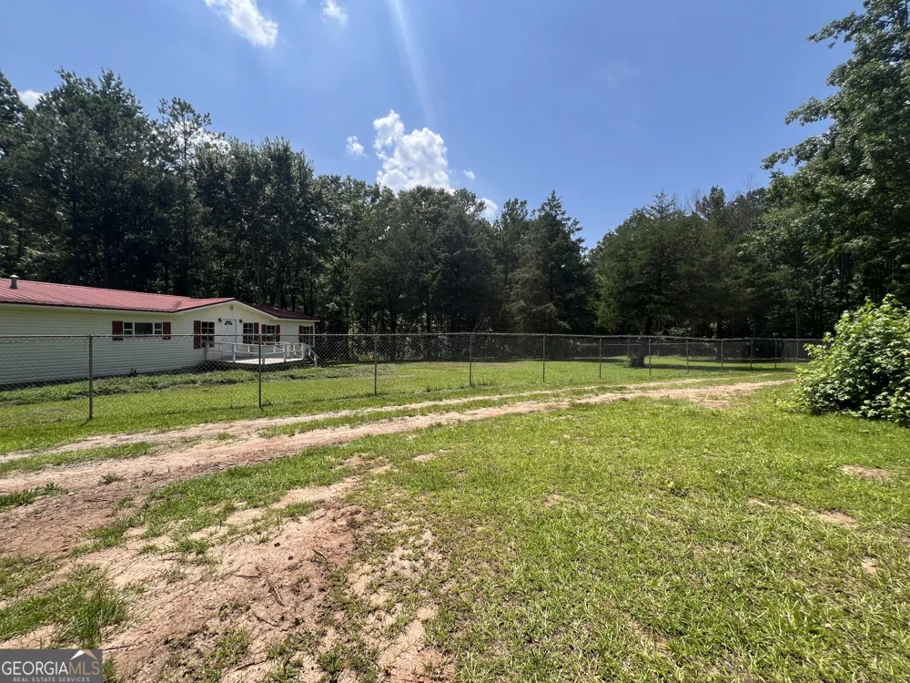 905 Natures TRL Forsyth, GA 31029