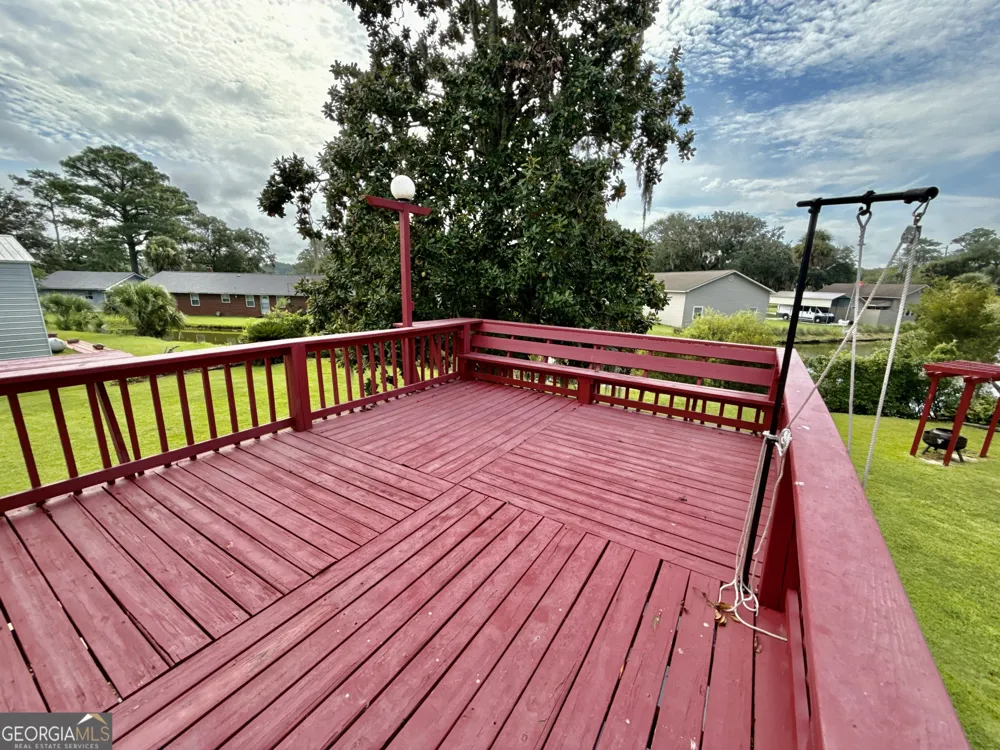 276 Circle DR Midway, GA 31320