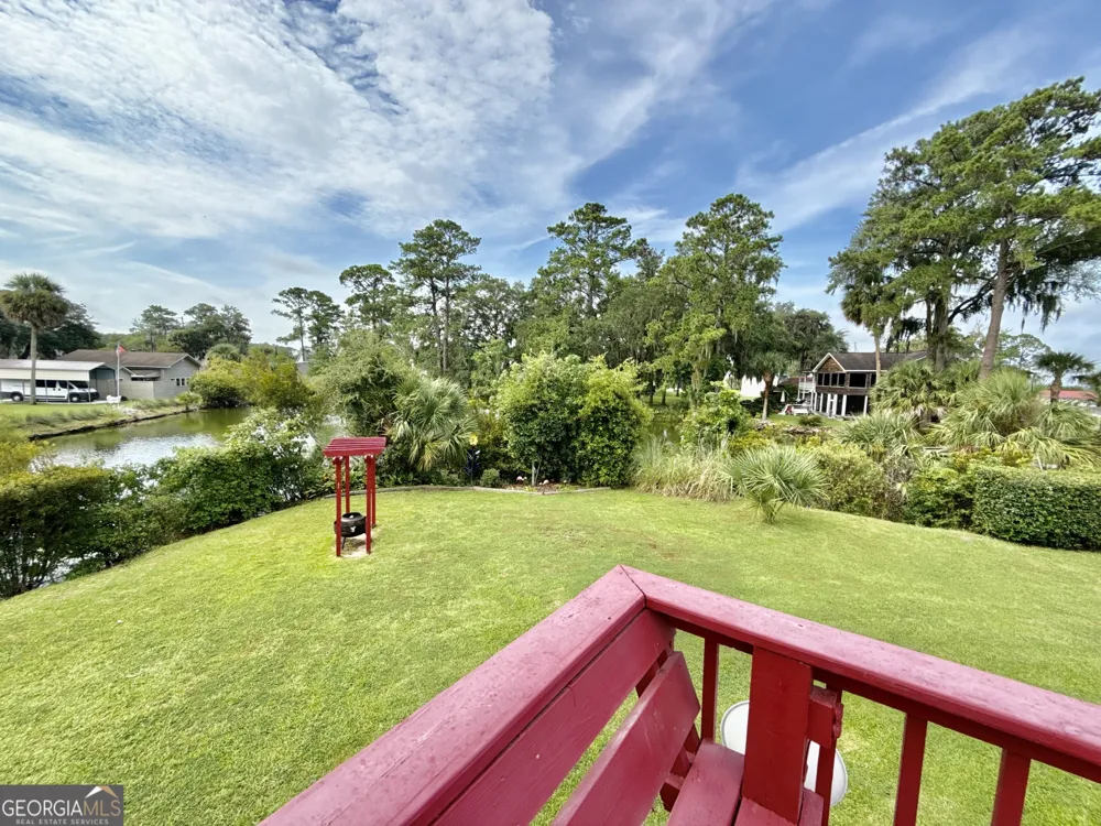 276 Circle DR Midway, GA 31320