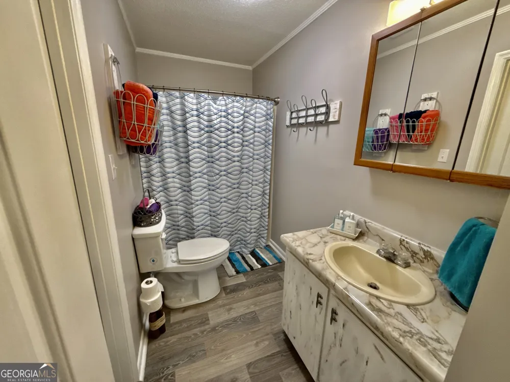 276 Circle DR Midway, GA 31320