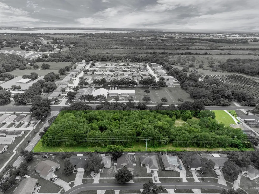 2400 BUCKEYE ROAD NE Winter Haven, FL 33881