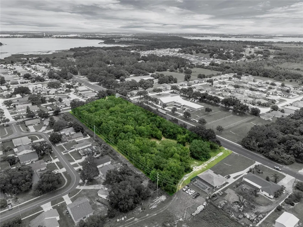 2400 BUCKEYE ROAD NE Winter Haven, FL 33881