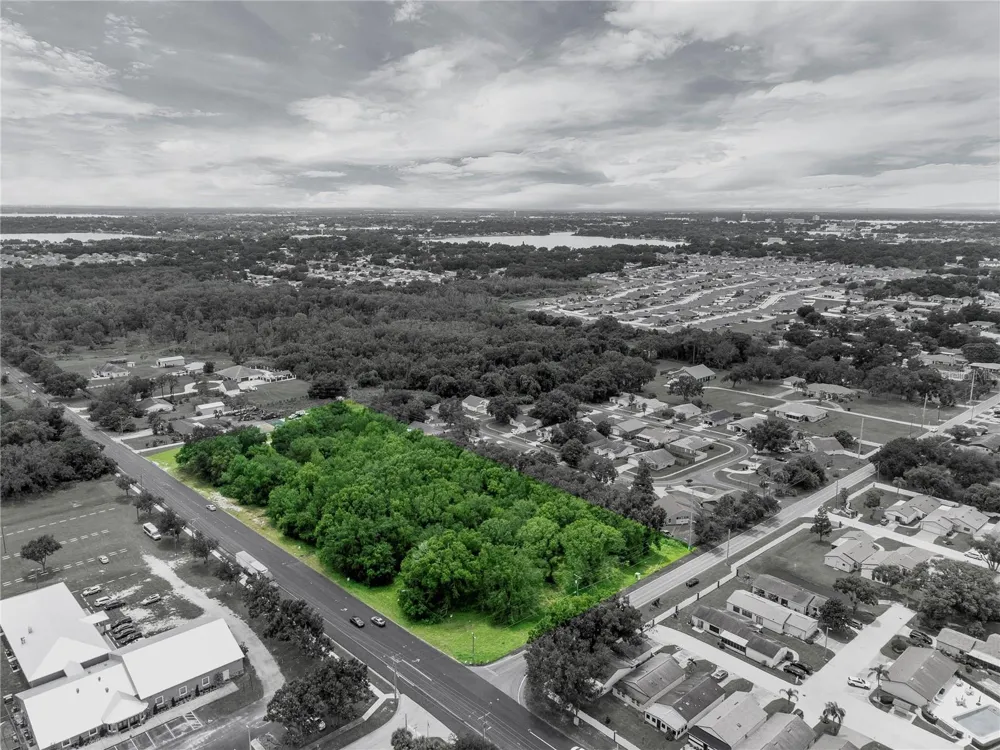 2400 BUCKEYE ROAD NE Winter Haven, FL 33881