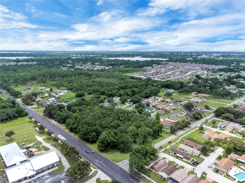 2400 BUCKEYE ROAD NE Winter Haven, FL 33881