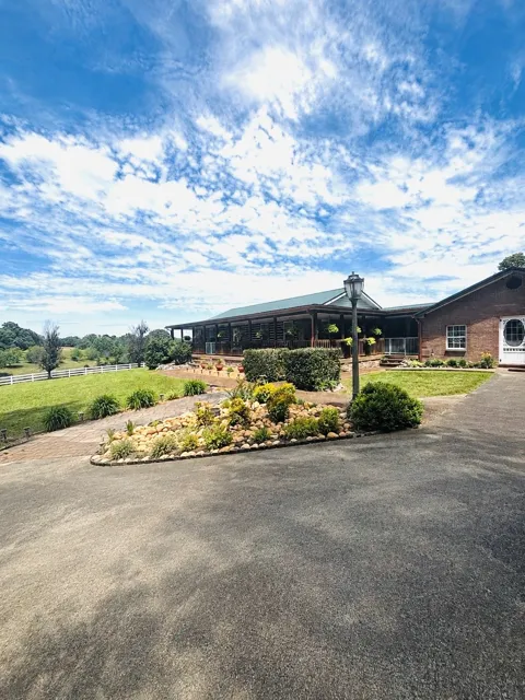 241 Glen Holliday Rd