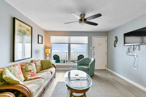 7600 Seawall Blvd #202