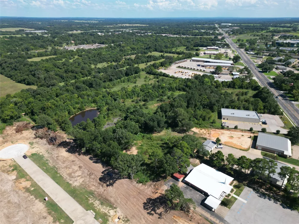 Central Park Court Athens, TX 75751