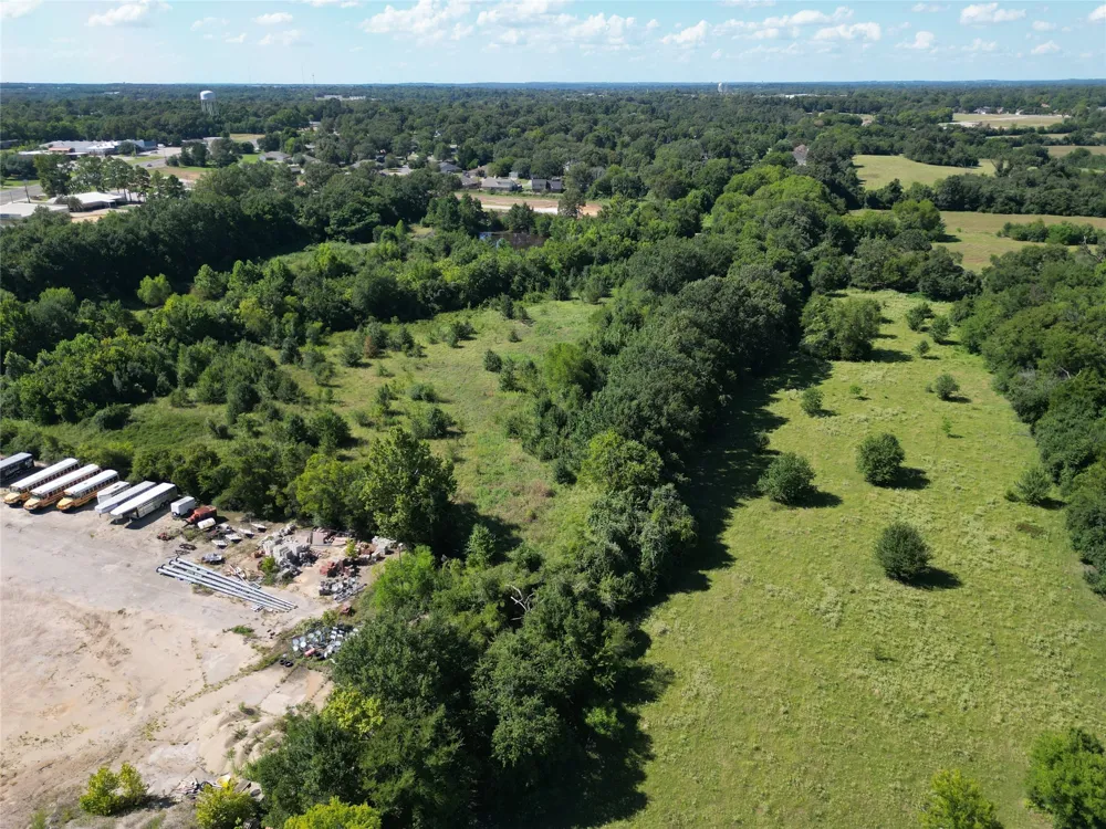 Central Park Court Athens, TX 75751