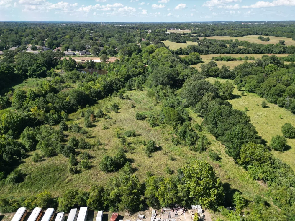 Central Park Court Athens, TX 75751