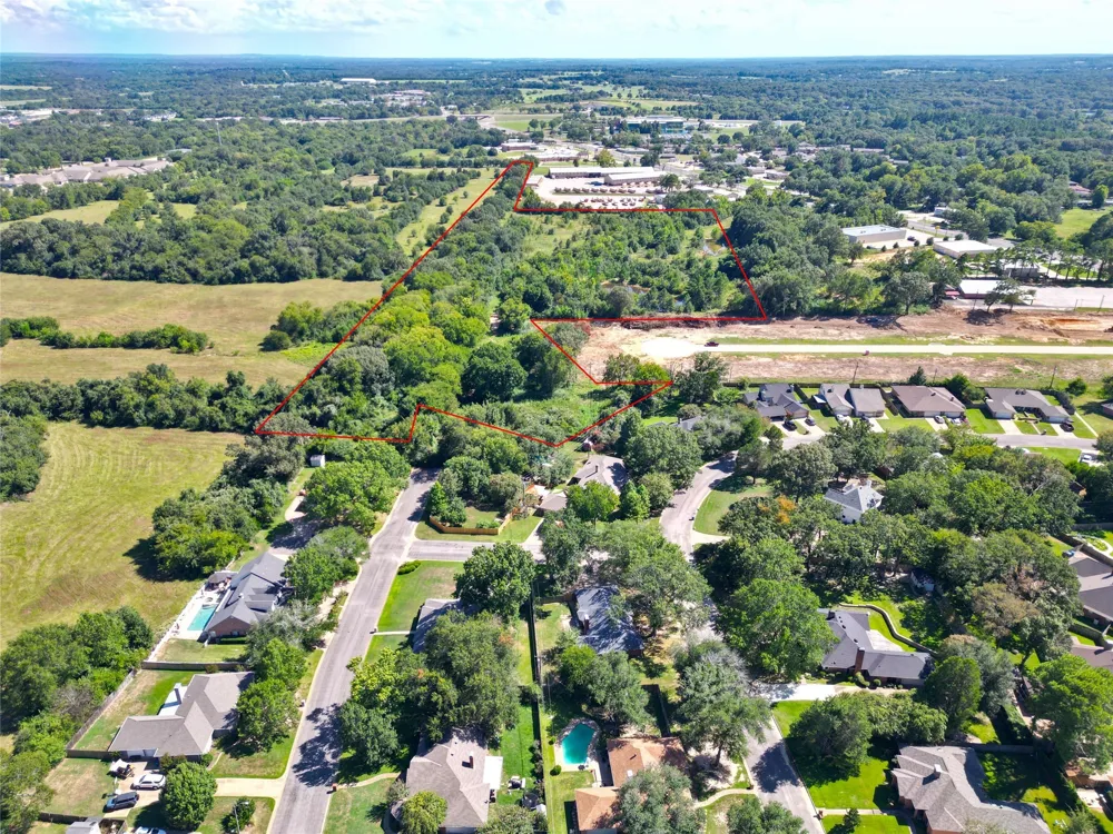Central Park Court Athens, TX 75751